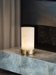 Totem Alabaster Tischlampe (eingebauter Akku)